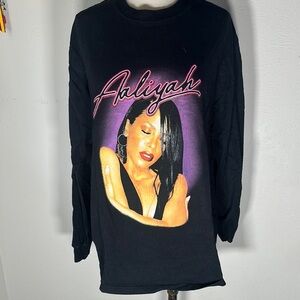 Black Oversized Aaliyah Graphic Sweatshirt